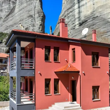 Elia Deluxe Accommodation