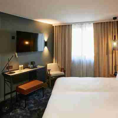 Le Bellune Paris Rooms