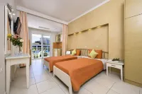 Kavos Plaza Hotel