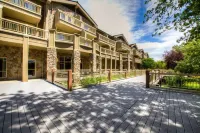 Hilton Garden Inn Boise/Eagle Hotels near Kelton Trailhead