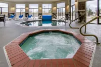 Comfort Inn & Suites Wichita Northeast - Hot Tub