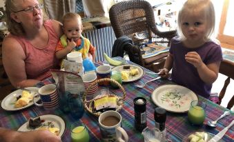 Mulberry Bed & Breakfast - Housity