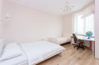 MinskLux Apartments 2 Bedrooms - 100 Sqm Hoteller i Lyeninski Rayon