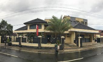 The Arsy Syariah Guest House