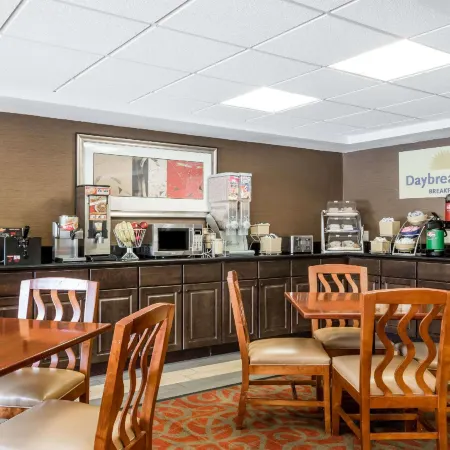 Days Inn by Wyndham Fredericksburg North