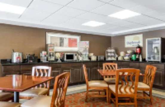 Days Inn by Wyndham Fredericksburg North