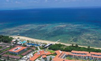 Fusaki Beach Resort Hotel & Villas