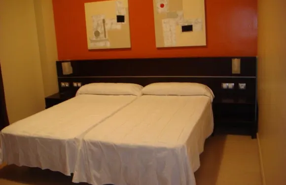 萊昂葡萄酒之鄉酒店