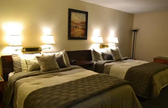 紅色大衣汽車旅館