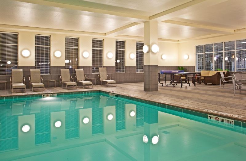 Doubletree by Hilton Chicago Midway Airport photo 2