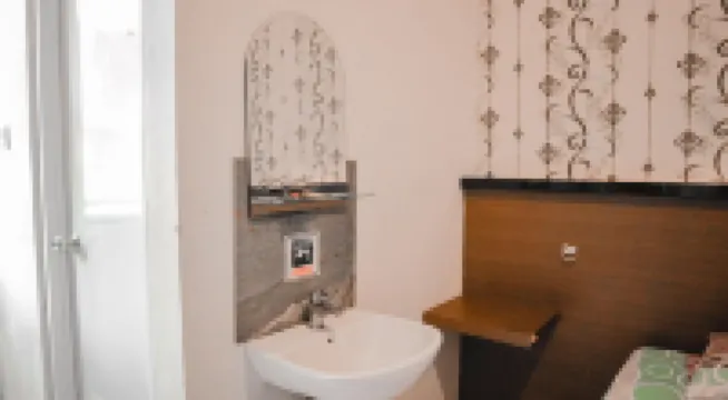 Oval Guest House