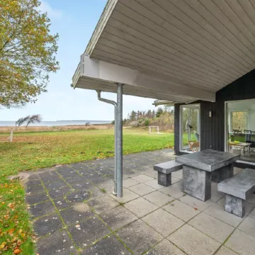 "Elis" - 90m to the Fjord