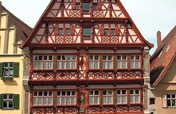 杜特斯徹斯豪斯酒店