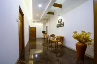 Hotel Sri Sri Executive Kolhapur Near Mahalaxmi Temple - Pet friendly