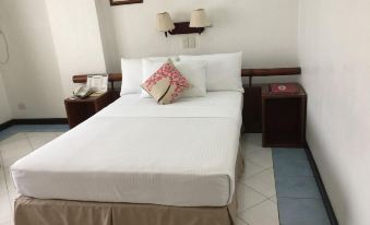 Soledad Suites