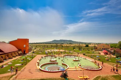 Vulkán Wellness Hotel & Camping