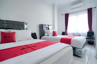 RedDoorz near Palembang Airport 2 Hotel dekat PT. Laris Manis Utama Palembang