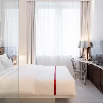 Ruby Leni Hotel Dusseldorf by IHG Hoteles cerca de Plaza del Castillo