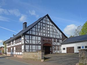 Lounge an der Kirche