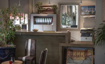 Kyriad Orange Centre