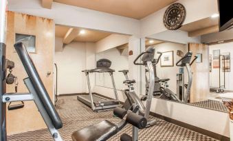 Quality Inn Near Toms River Corporate Park