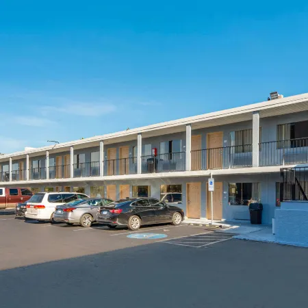 Econo Lodge Phoenix North I-17 Отели рядом с достопримечательностью «Норт-Маунтин»