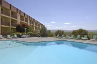 Red Lion Hotel Pendleton - Pools
