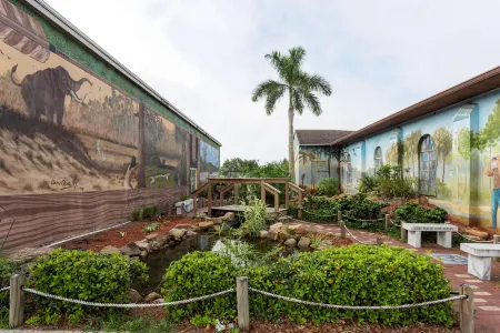 Ramada by Wyndham Lake Placid Отели в г. Силвен-Шорс