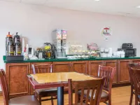 Super 8 by Wyndham Grayson Hotels in Grayson