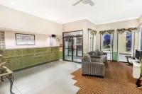 Super 8 by Wyndham Madison/Ridgeland Area - 2-Star