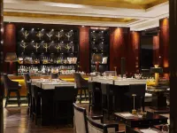 حياة ريجنسي كازابلانكا Hotels near معارف