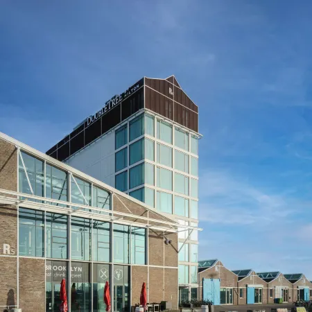 DoubleTree by Hilton Amsterdam – Ndsm Wharf