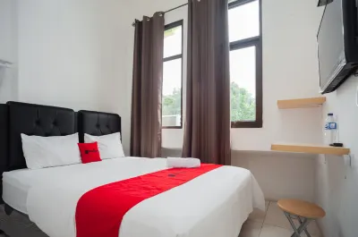 RedDoorz at Jalan Bangau Palembang Hotel dekat GKII Sekojo Palembang