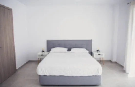 Starlight Villa Guro - 4Bd, 4ba, 4Min to Beach