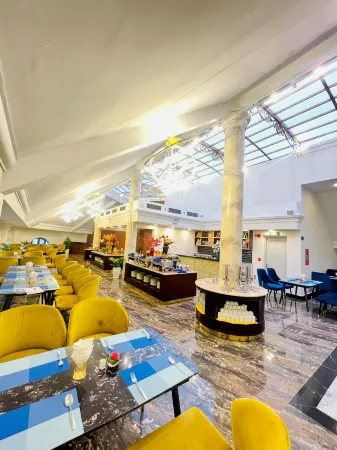 Sandals Camellia Hotel Отели в г. Далат