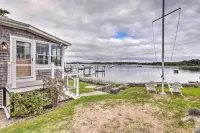 Charming Bristol Cottage w/ Private Beach! - 3-Star