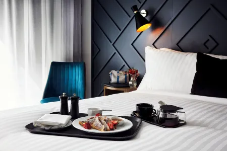 West Hotel Sydney - Curio Collection by Hilton