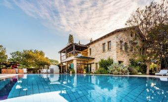 Grand Vista Boutique Hotel and Spa - Housity