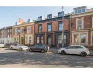 Central Belfast Apartments: University Street