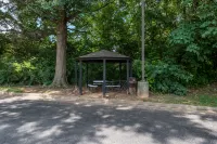Red Roof Inn Hickory Отели в г. Хикори