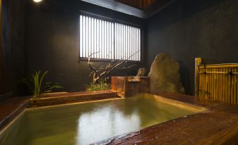 Urushi No Yado Yashiki Ryokan