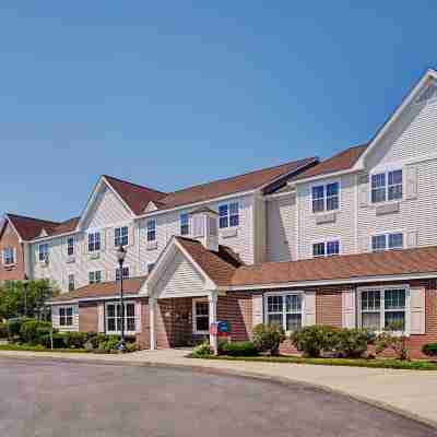 TownePlace Suites Manchester-Boston Regional Airport Hotel Exterior