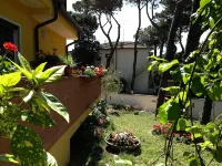 Cozy Villa with Large Garden Near the Beach