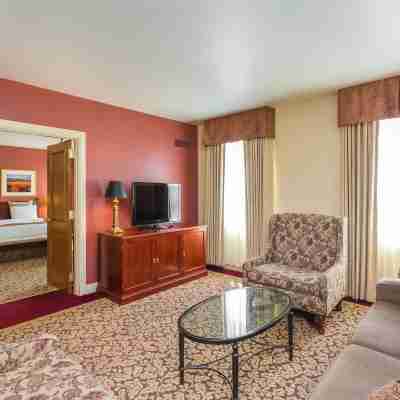 Marcus Whitman Hotel and Conference Center Rooms