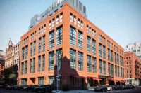 Hotel Barrière Fouquet's New York Hotels in der Nähe von AFA Gallery