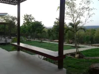 Raisubsomboon Resort Hotels in Amphoe Sikhio
