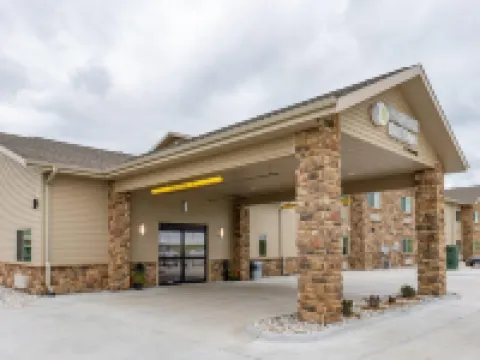 Cobblestone Hotel & Suites-Sheldon Hotels in Sheldon