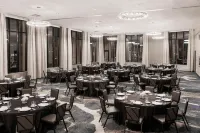 Hilton Garden Inn Minneapolis University Area - breakfast