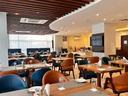 Best Western Maharani Bagh New Delhi Отели в г. Дели