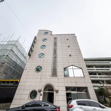 Hotel Bunny Отели рядом с достопримечательностью «Парк Окгу»